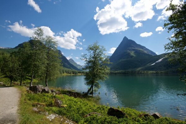 The hike to Innerdalen in Trollheimen.