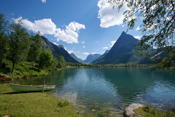 The hike to Innerdalen in Trollheimen.