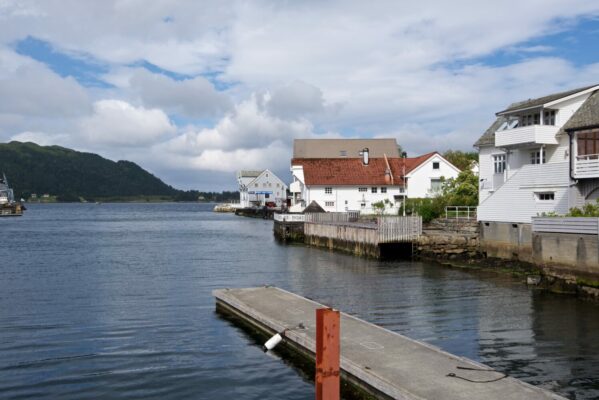 The harbour in Selje.
